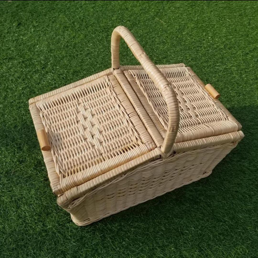 Keranjang piknik rotan